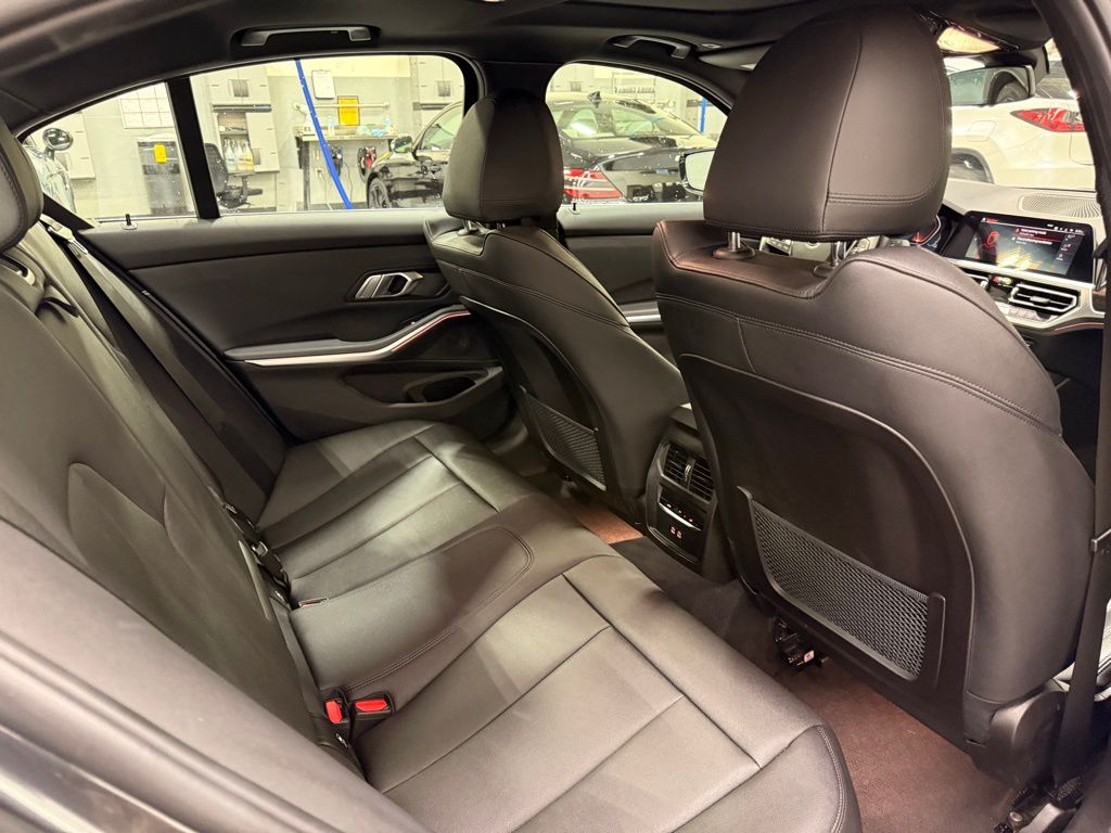 2021 BMW 3 Series 330i xDrive 25