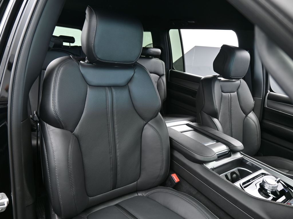 New 2026 High Gloss Black Jeep Limited Altitude image 43