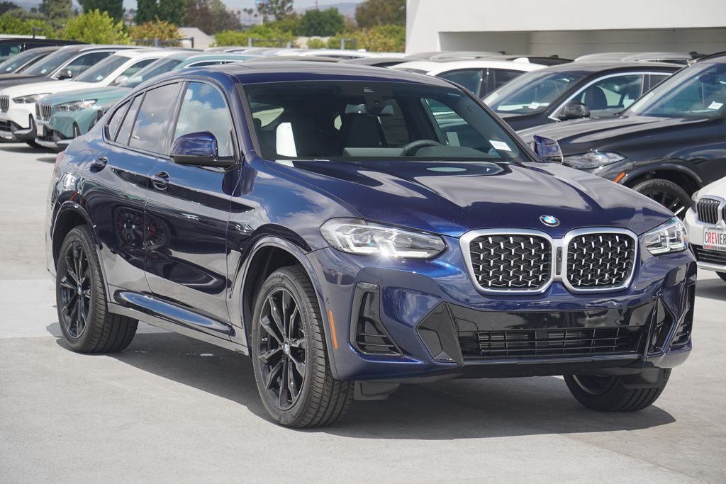 2025 BMW X4 xDrive30i 3