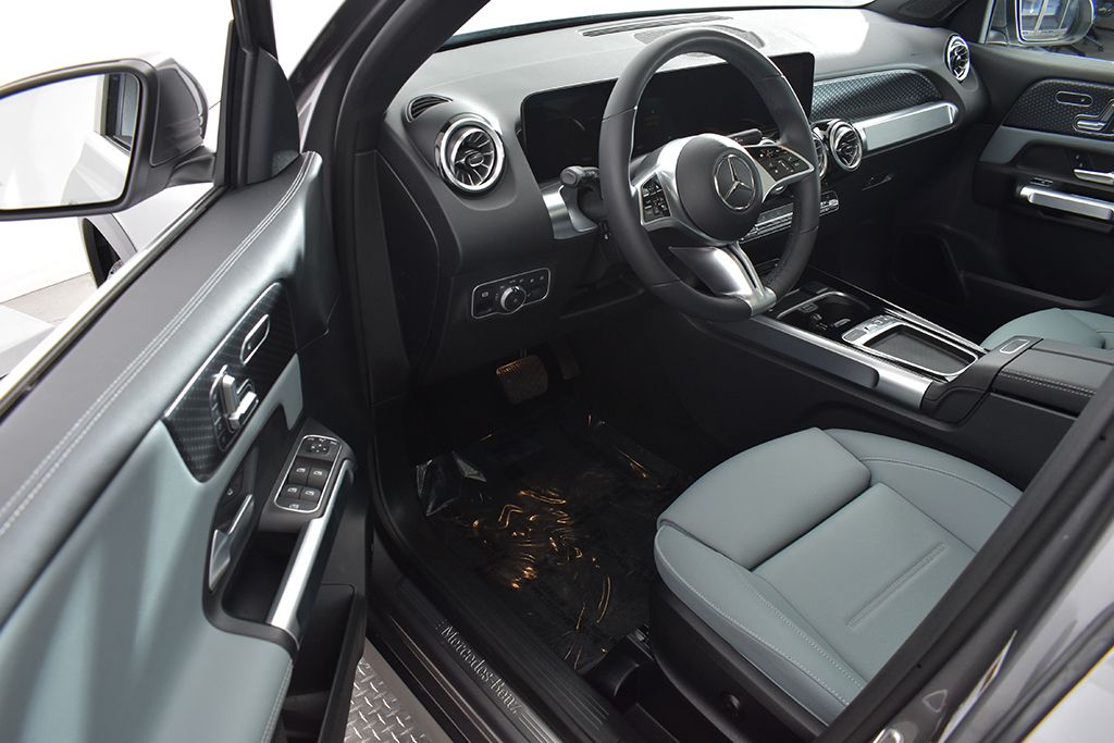 Thumbnail: 2026 Mercedes-Benz GLB - 14