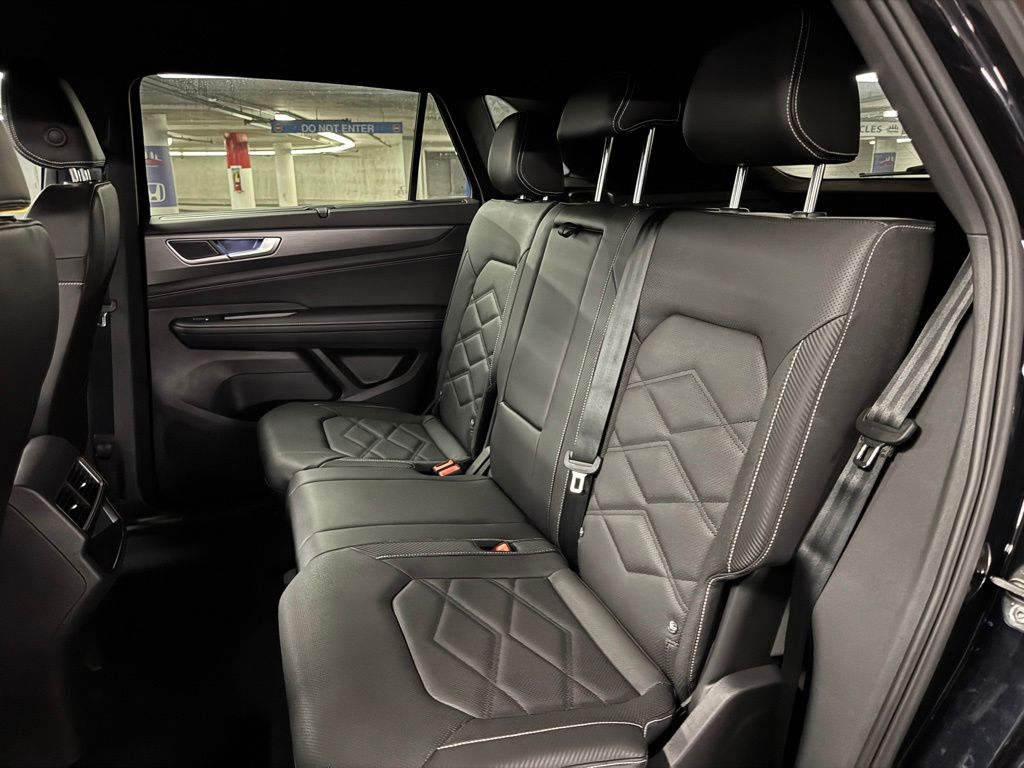 2026 Volkswagen Atlas Cross Sport SE w/Tech - Photo 21