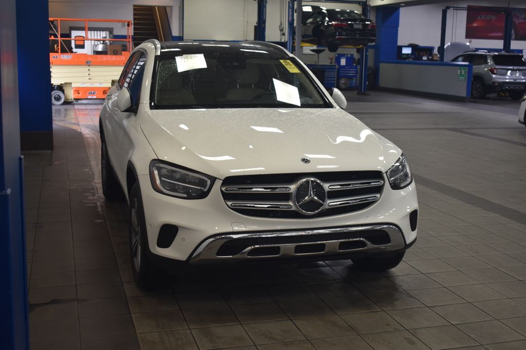 Thumbnail: 2022 Mercedes-Benz GLC - 3