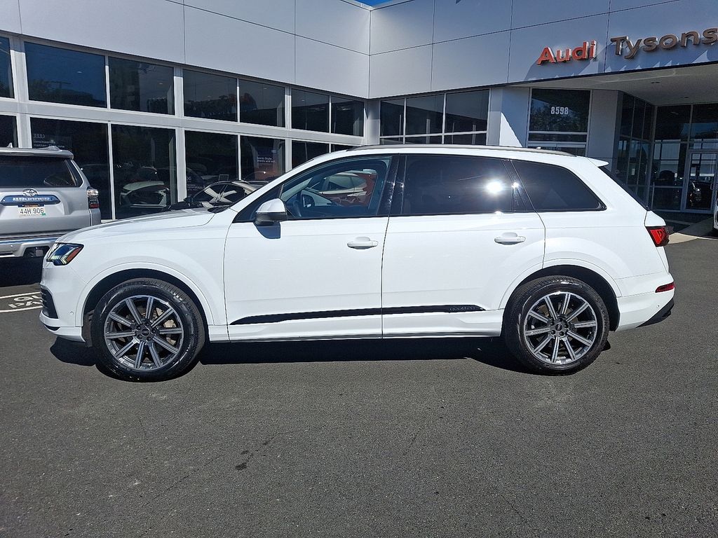 Thumbnail: 2023 Audi Q7 - 7