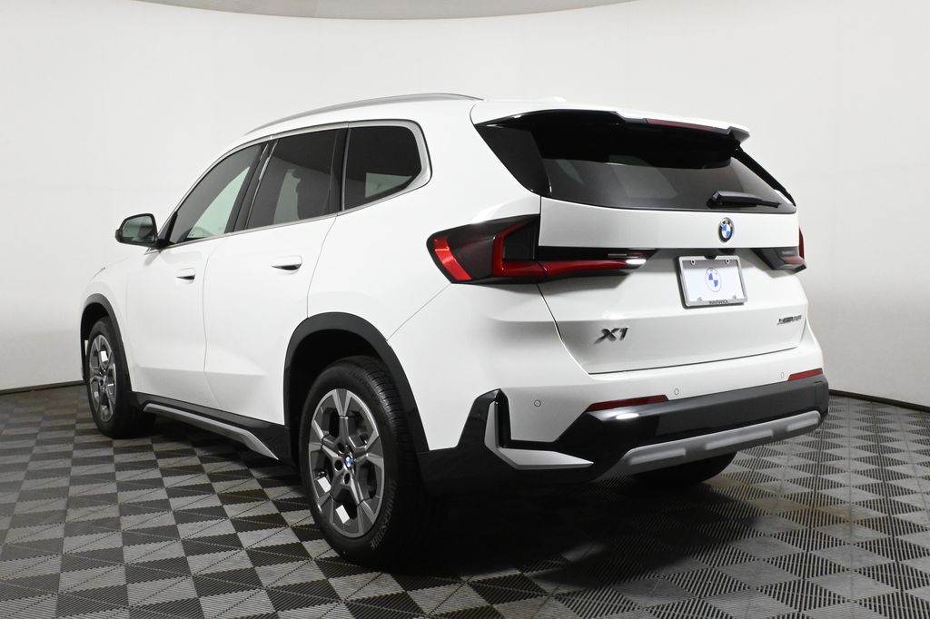 Thumbnail: 2026 BMW X1 - 5