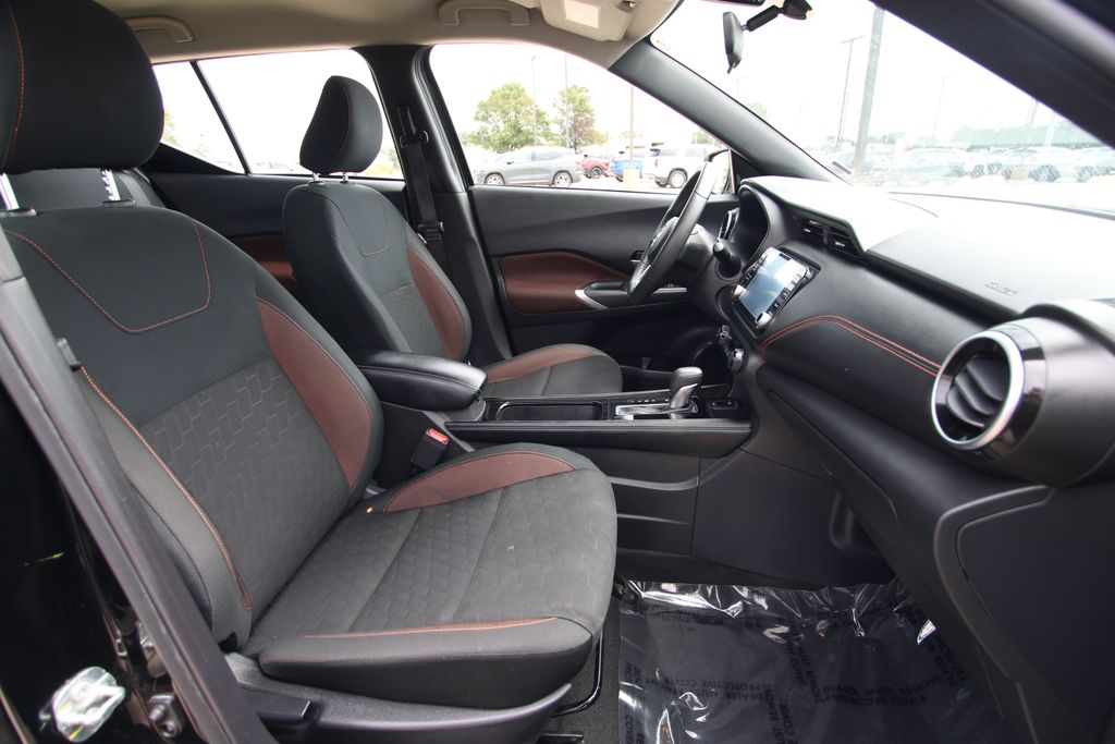 Used 2024 Nissan Kicks SUV