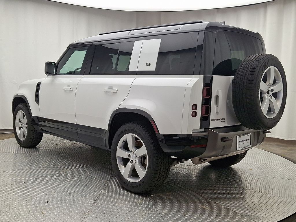 Thumbnail: 2023 Land Rover Defender - 6