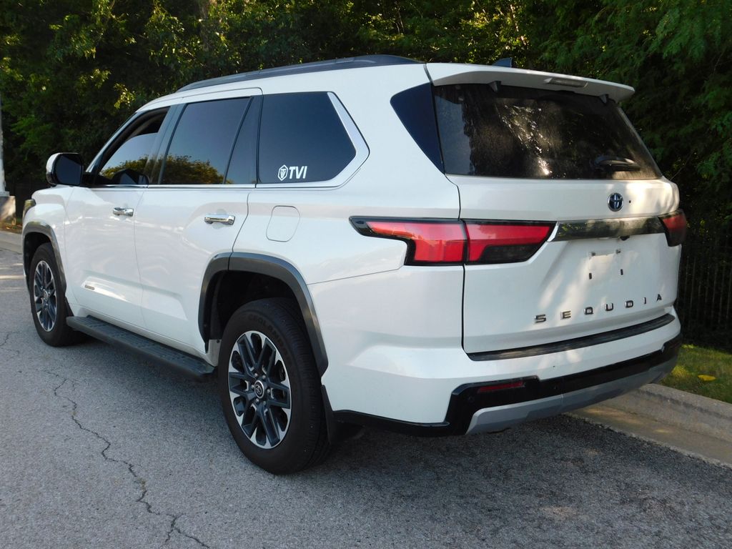 Thumbnail: 2023 Toyota Sequoia - 10