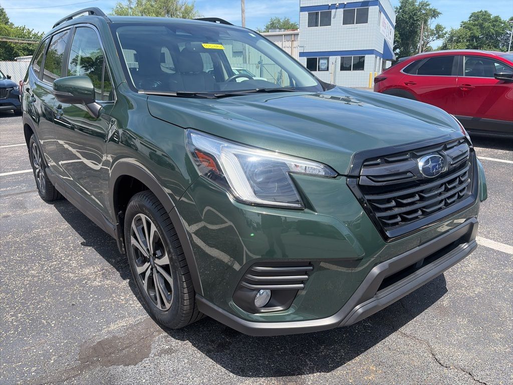 Cascade Green Silica 2022 Subaru Forester Limited Crossover AWD SUV / Crossover All-Wheel Drive Continuously Variable Transmission