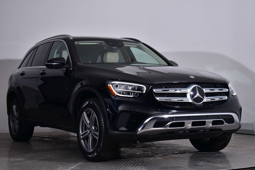 2022 Mercedes-Benz GLC 300 7