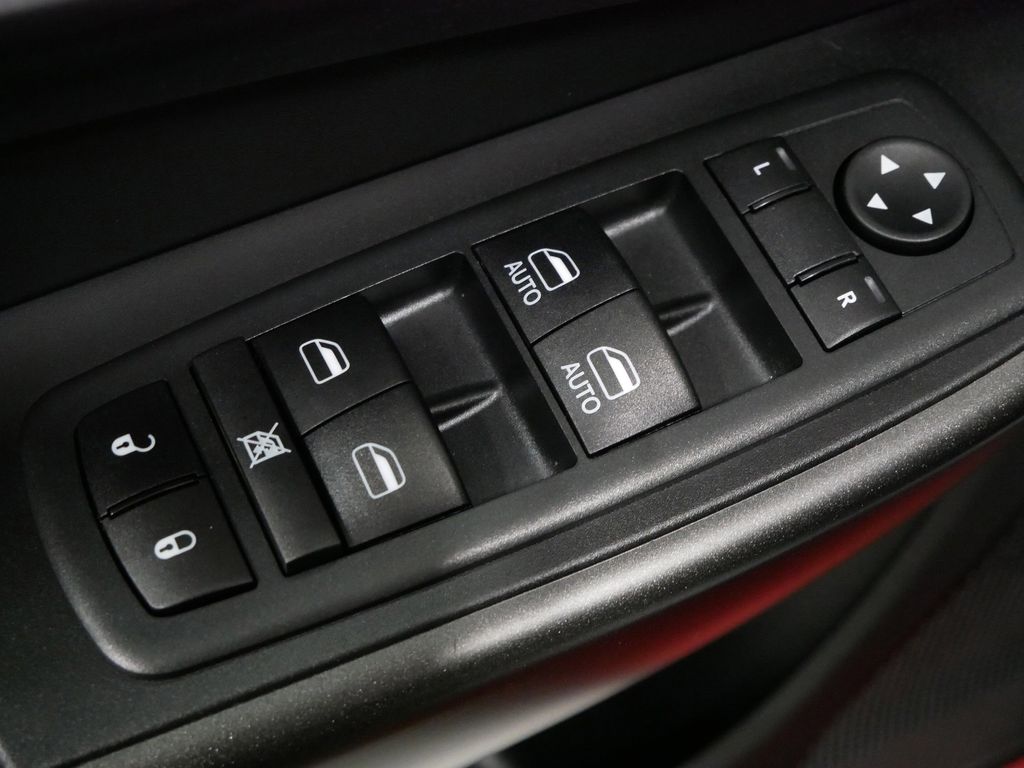 2025 Toyota Tundra Limited - Photo 50