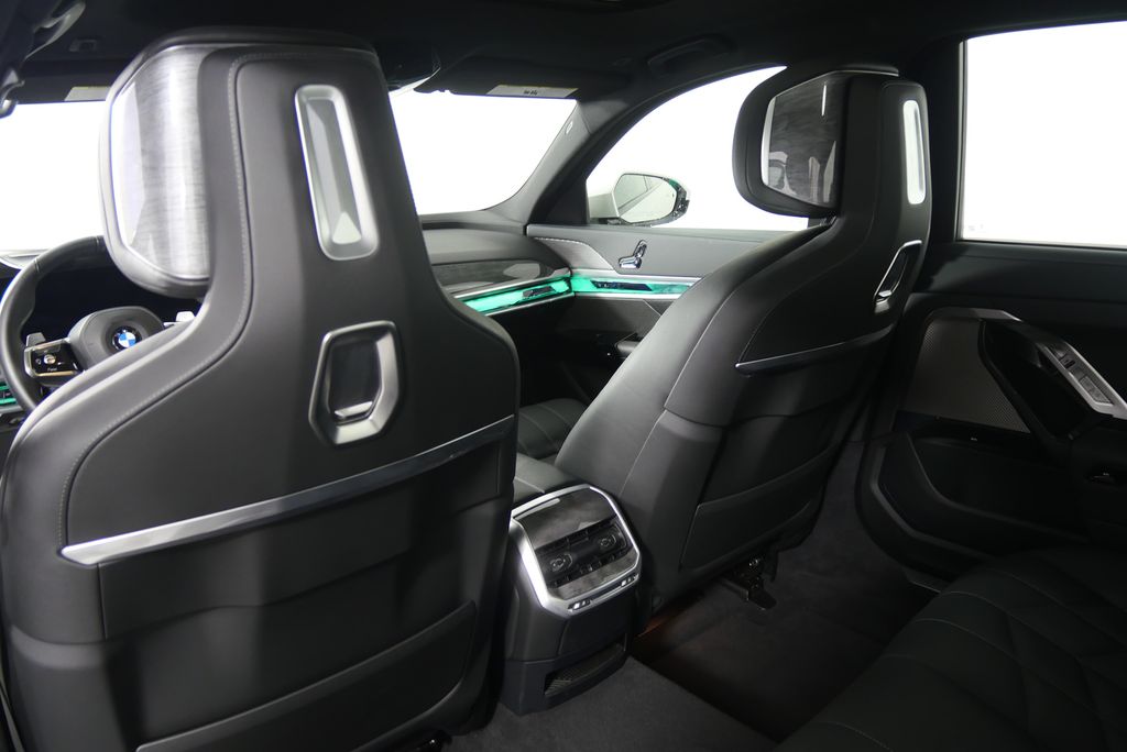 Thumbnail: 2024 BMW 7 Series - 15