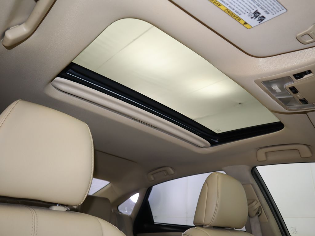 2014 Toyota Avalon XLE 18