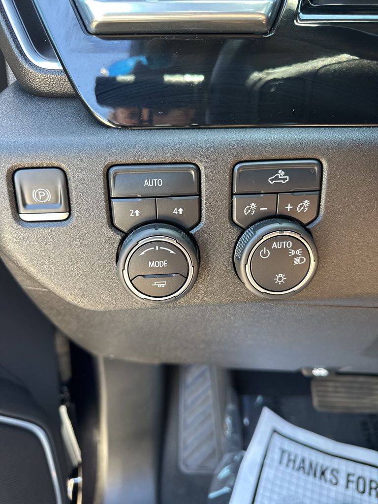 2023 Dark Ash Metallic Chevrolet Silverado 1500 LT 4X4 Truck