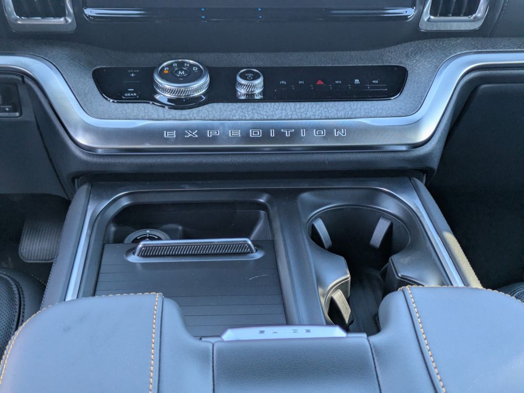 2027 Ford Expedition 