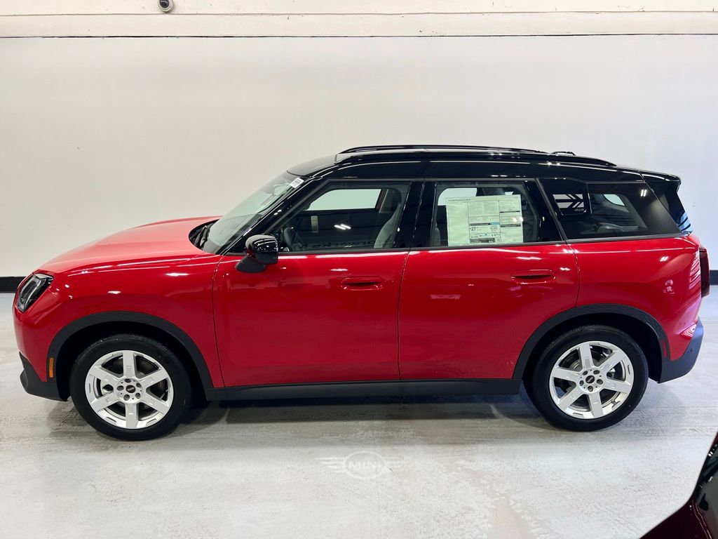 2025 MINI Cooper Countryman Base 2