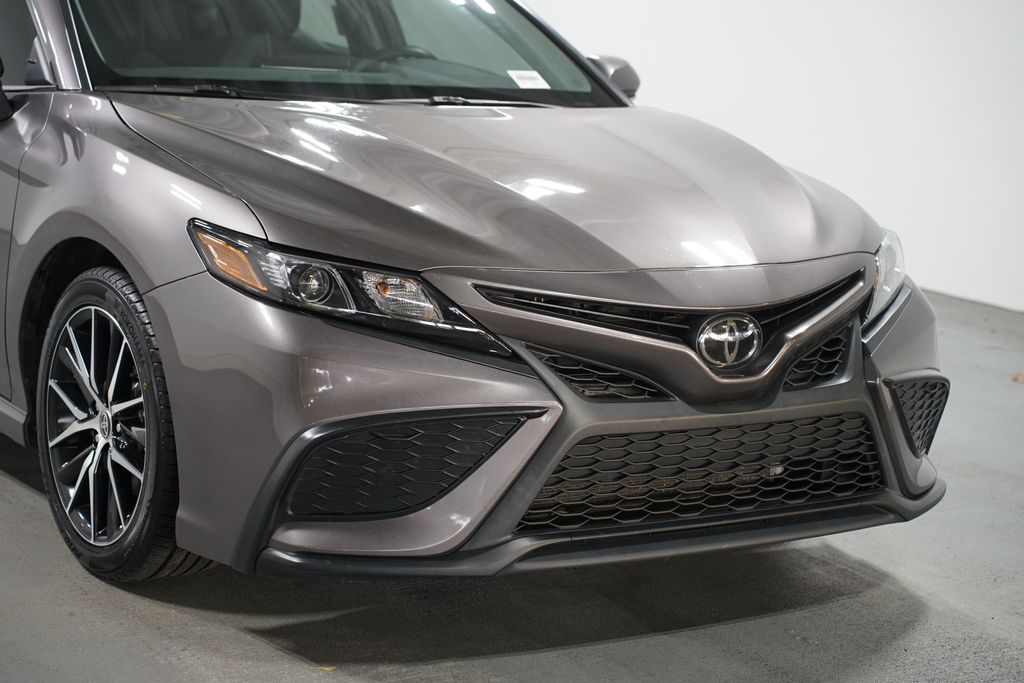 Thumbnail: 2023 Toyota Camry - 4