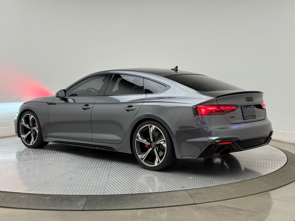 Thumbnail: 2021 Audi RS 5 - 11