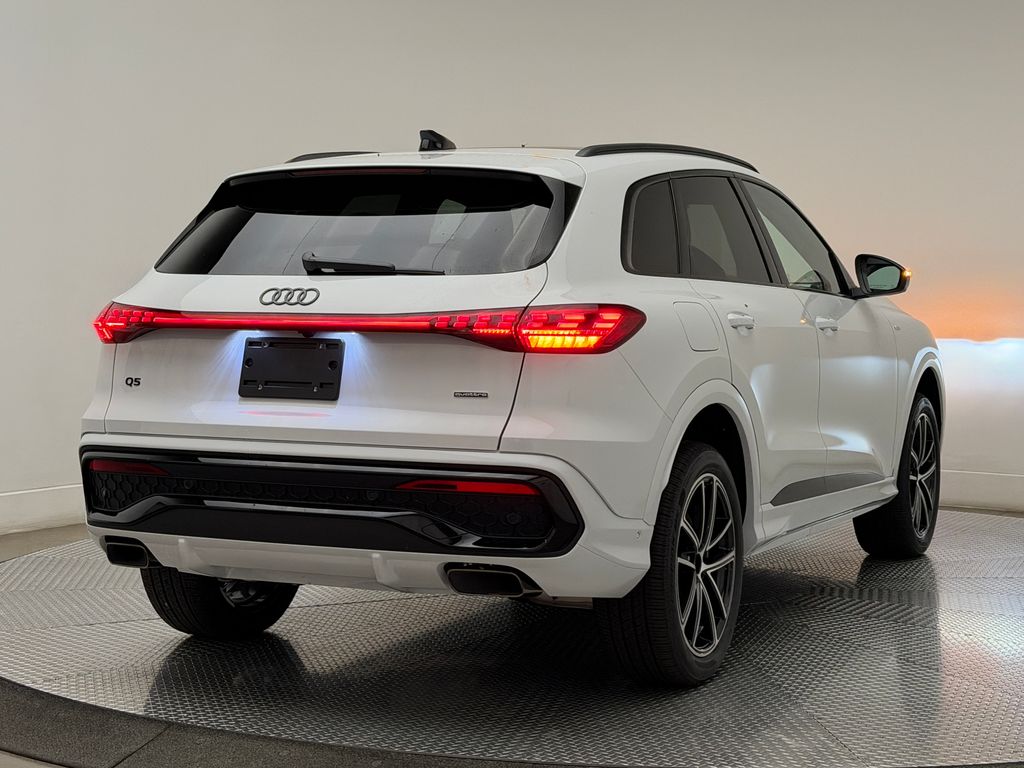 Thumbnail: 2026 Audi Q5 - 10