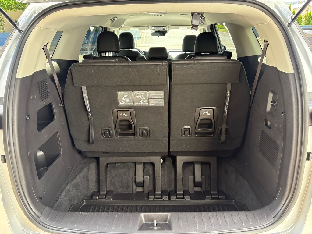 2022 Kia Carnival LXS