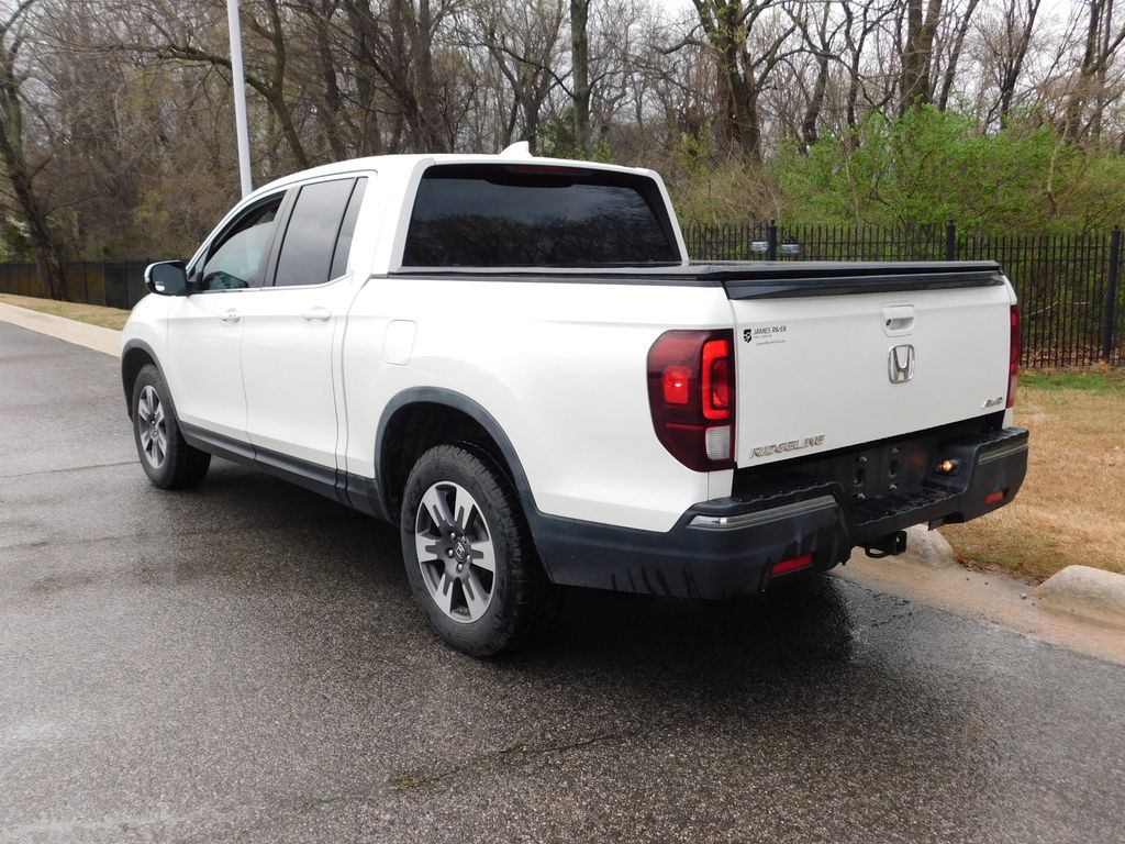 Thumbnail: 2017 Honda Ridgeline - 3