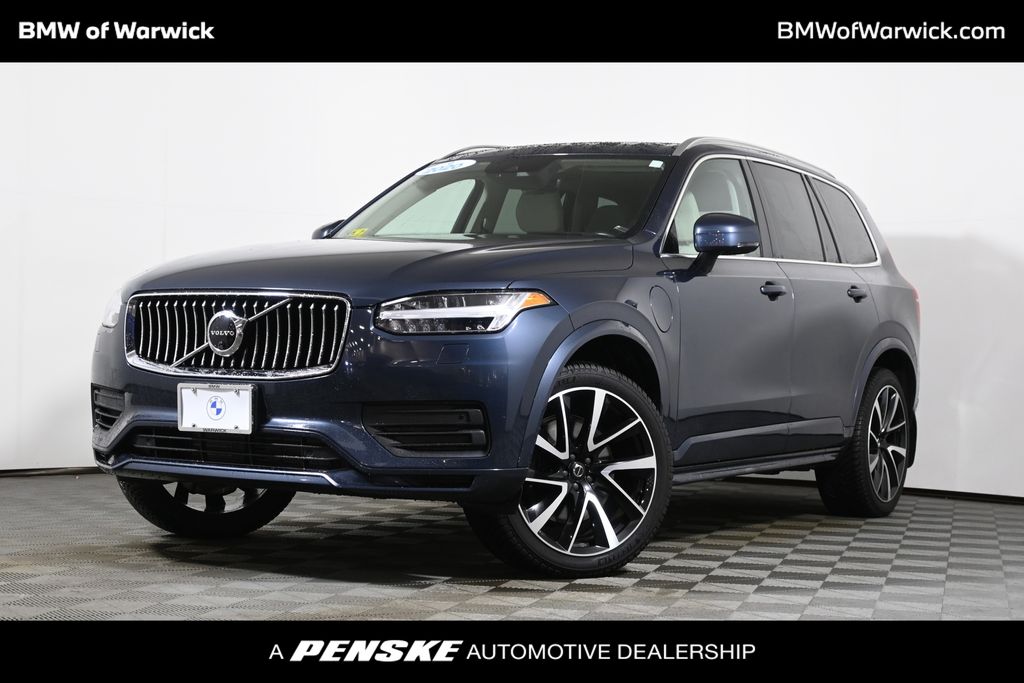 2020 Volvo XC90 T8 Momentum -
                  Warwick, RI