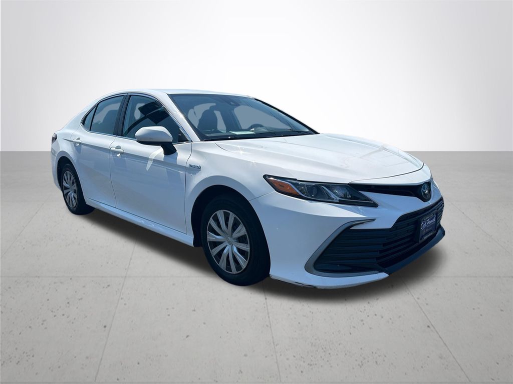 2021 Toyota Camry Hybrid LE