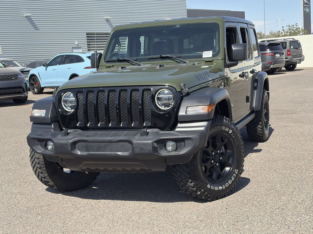 View vehicle photo 4