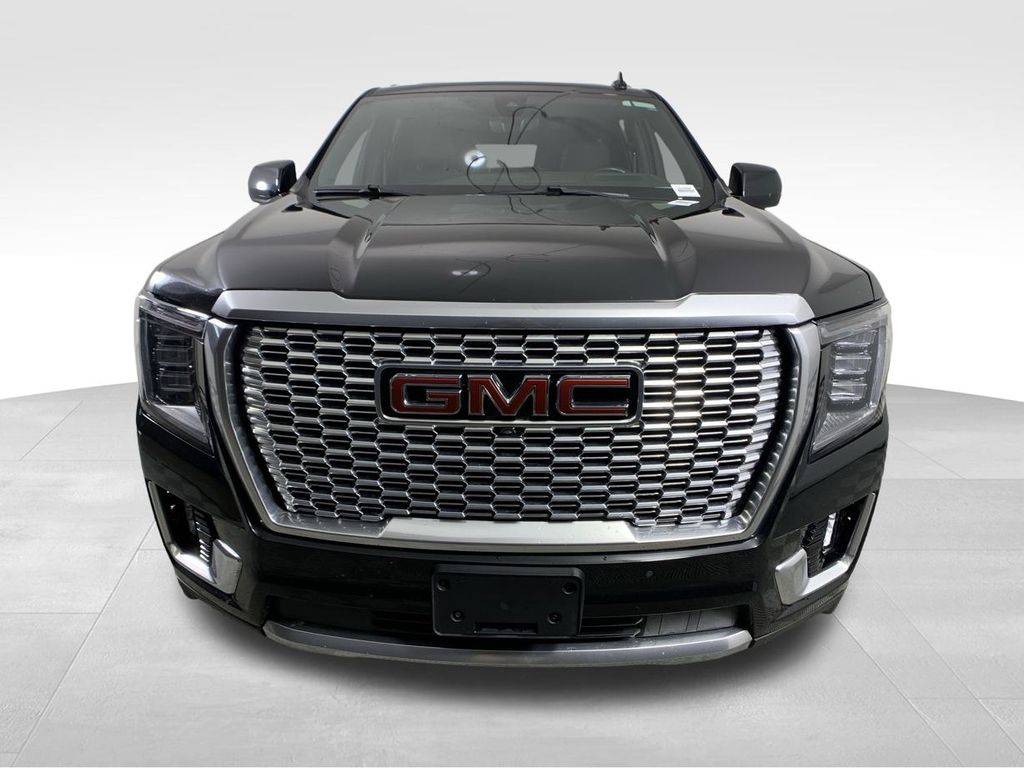 2022 GMC Yukon XL Denali 9