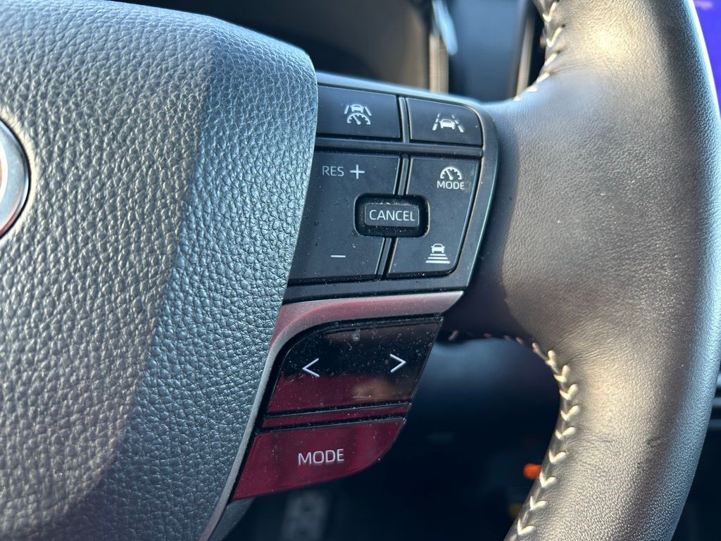 Thumbnail: 2025 Toyota Camry - 19