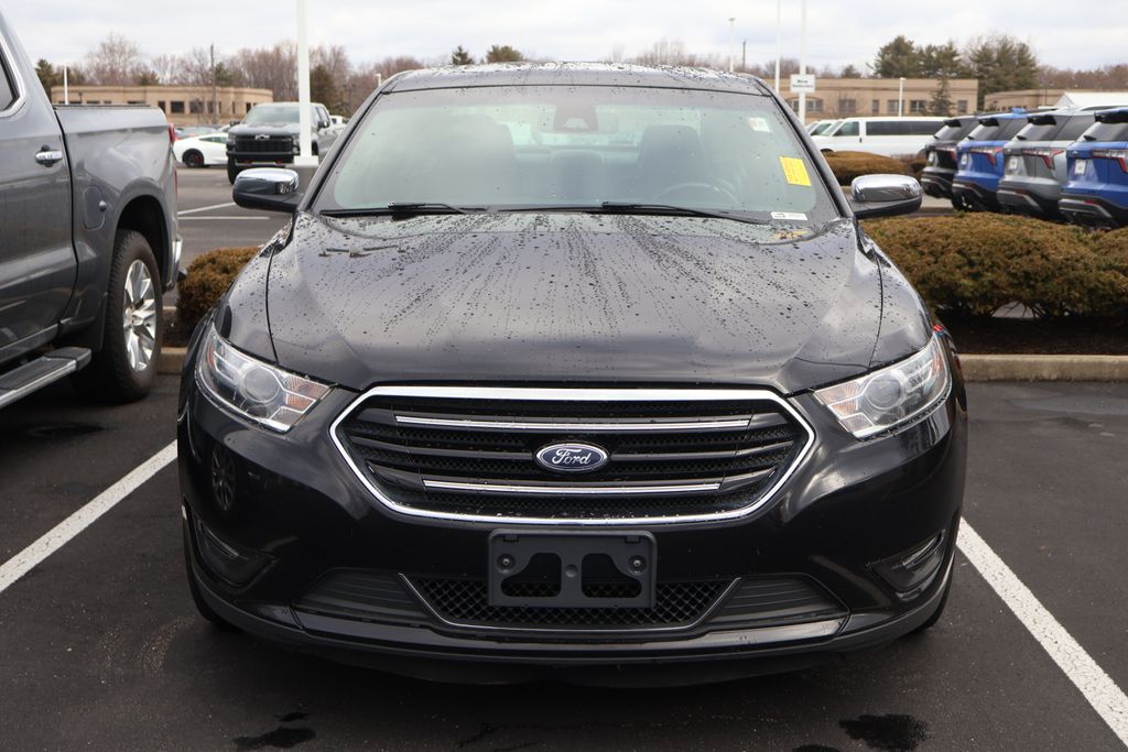 2018 Ford Taurus Limited Edition 2