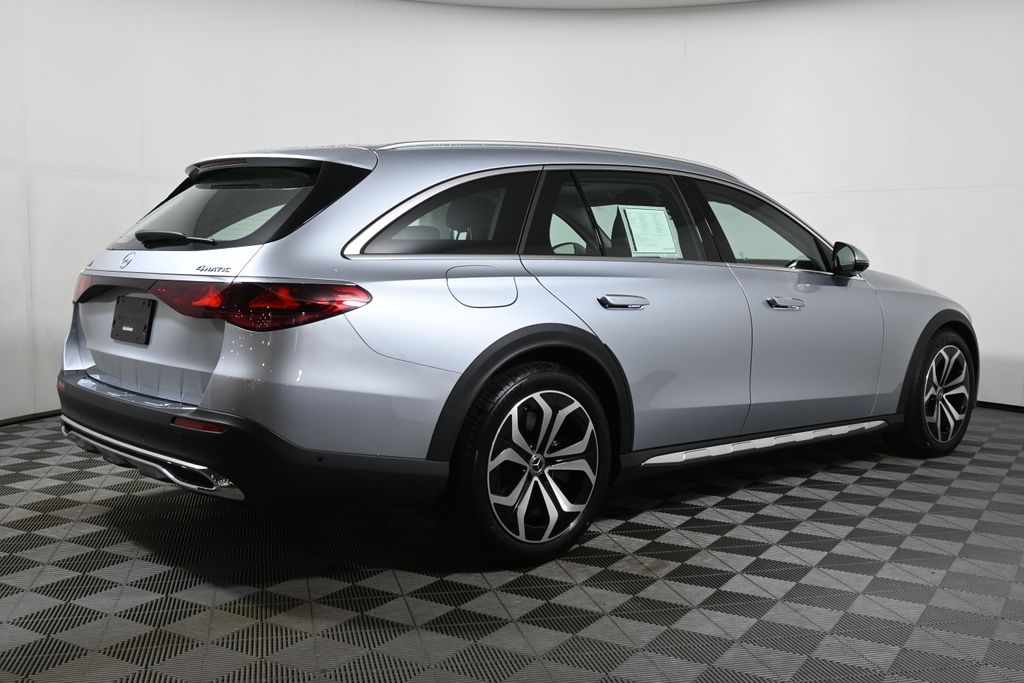 Thumbnail: 2025 Mercedes-Benz E-Class - 7