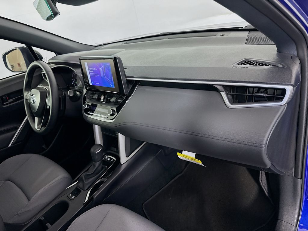 Thumbnail: 2025 Toyota Corolla Cross - 29