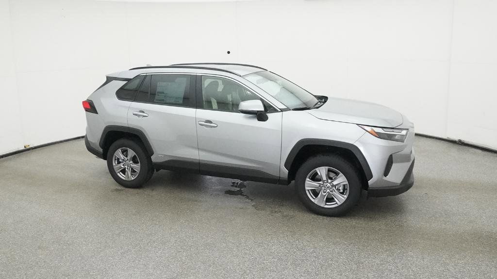 Thumbnail: 2025 Toyota RAV4 - 15