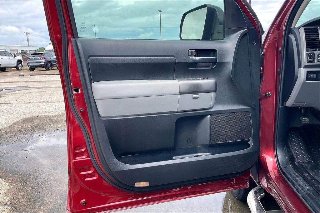 Used 2010 Toyota Tundra Grade 4D Double Cab