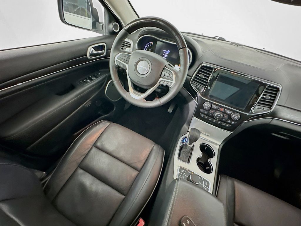 JeepGrand Cherokee9