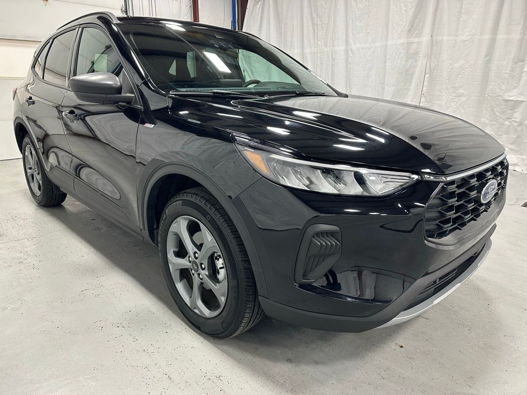 2025 Ford Escape ST-Line AWD