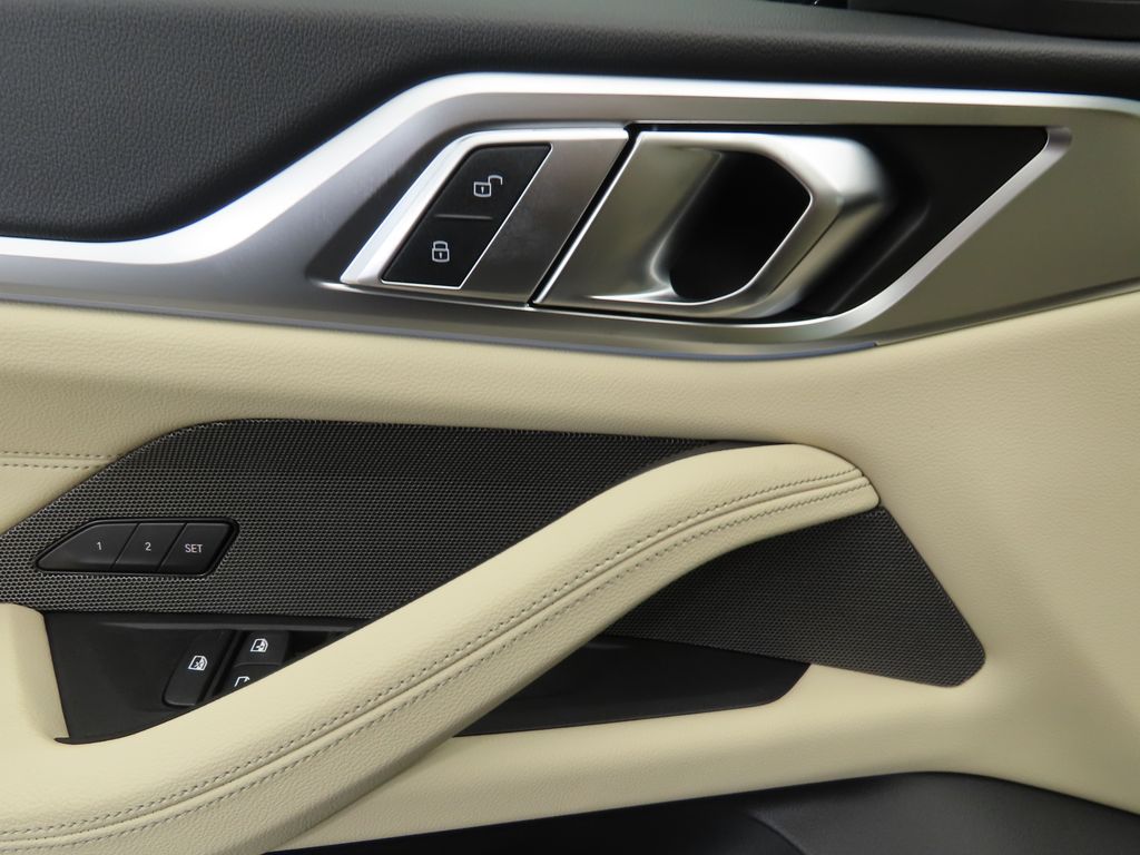 2025 BMW i4 xDrive40 24