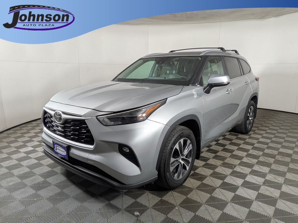 2024 Toyota Highlander XLE AWD