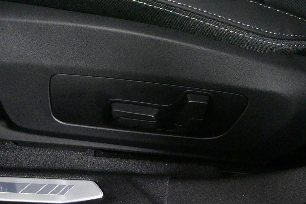 Thumbnail: 2026 BMW 2 Series - 27