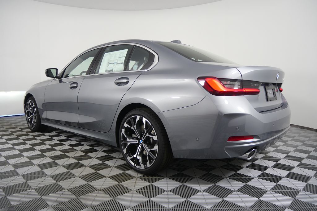 Thumbnail: 2026 BMW 3 Series - 5