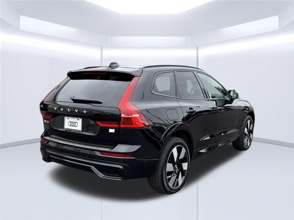 Thumbnail: 2024 Volvo XC60 - 8