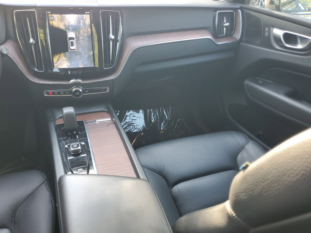 used 2023 Volvo XC60 car, priced at $28,895