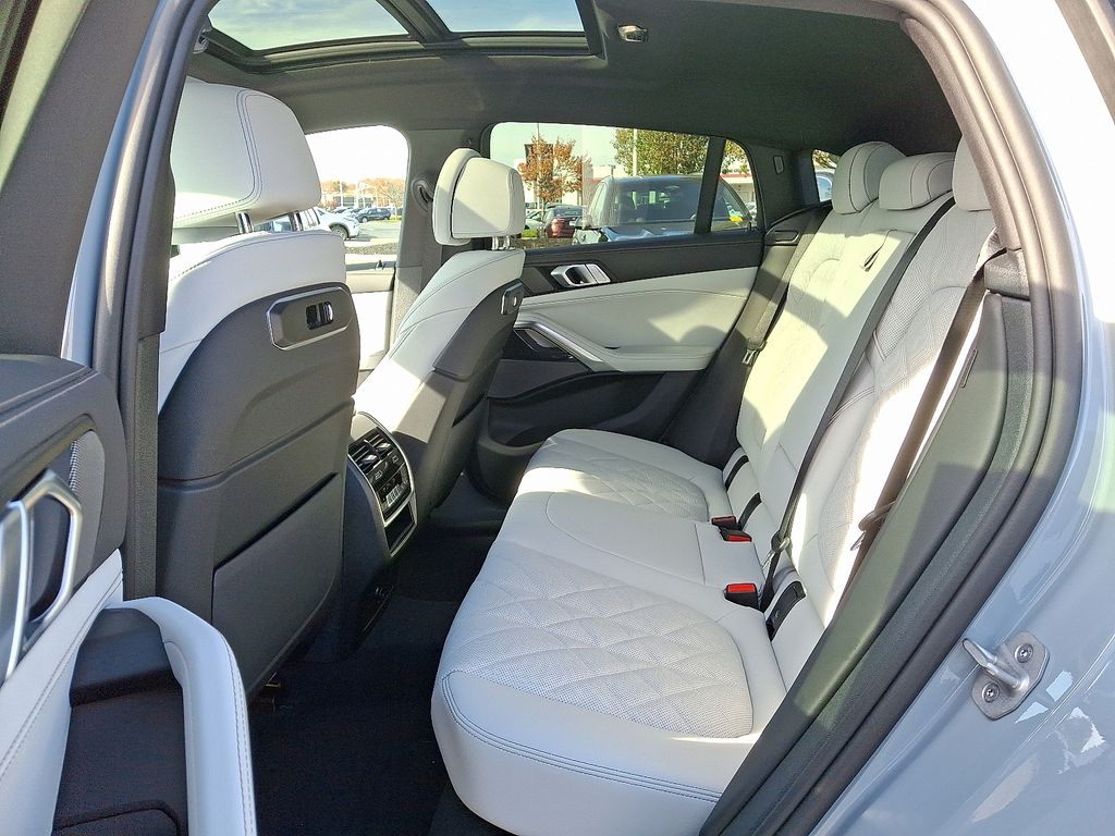 Thumbnail: 2026 BMW X6 - 5