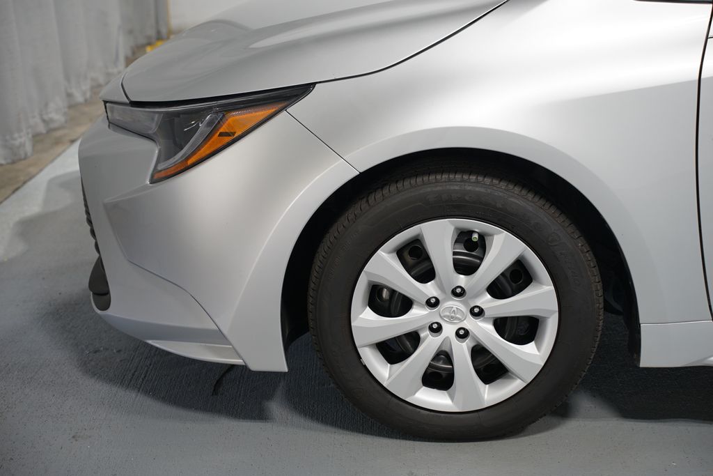 Thumbnail: 2024 Toyota Corolla - 5