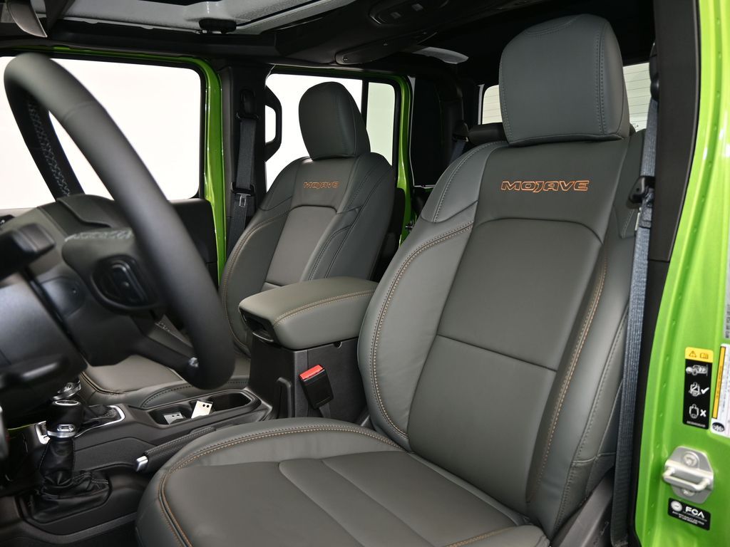 Used 2025 Mojito Jeep Mojave image 13