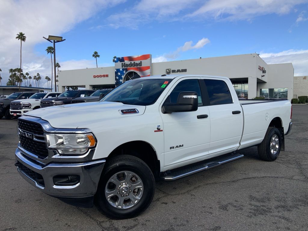 2024 RAM 3500 Big Horn Crew Cab LB 4WD