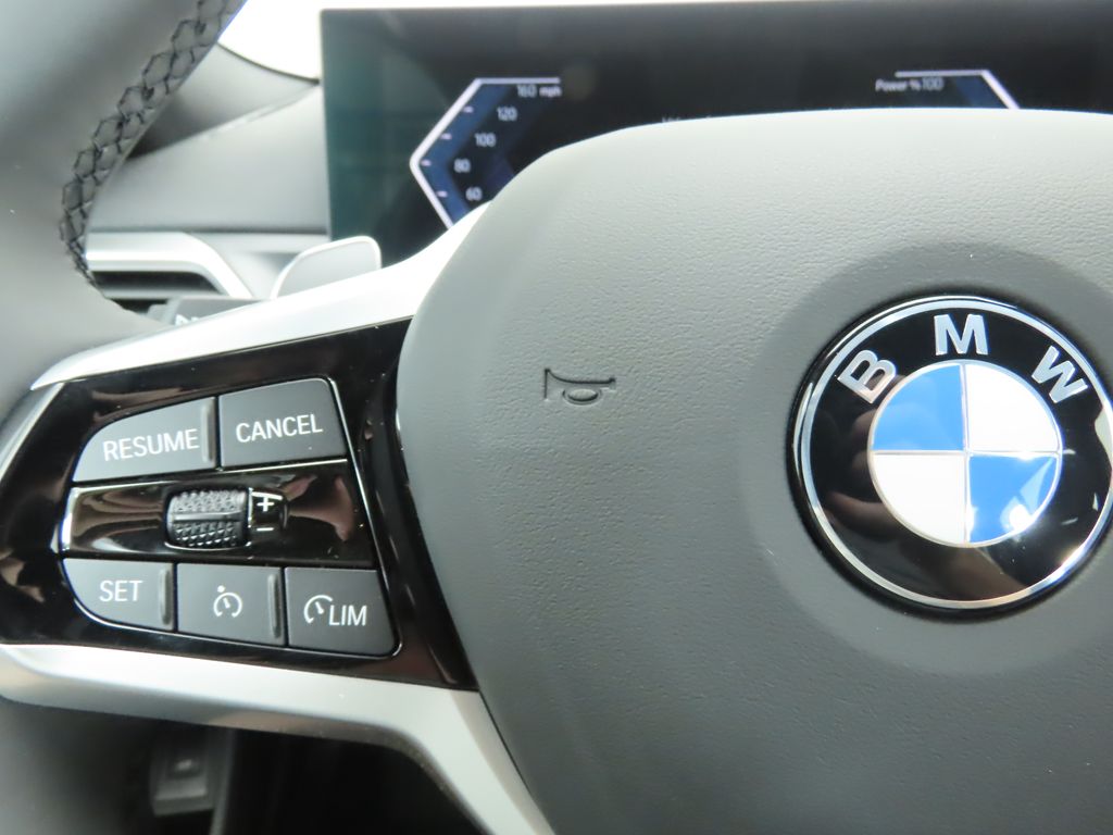 Thumbnail: 2025 BMW 3 Series - 11