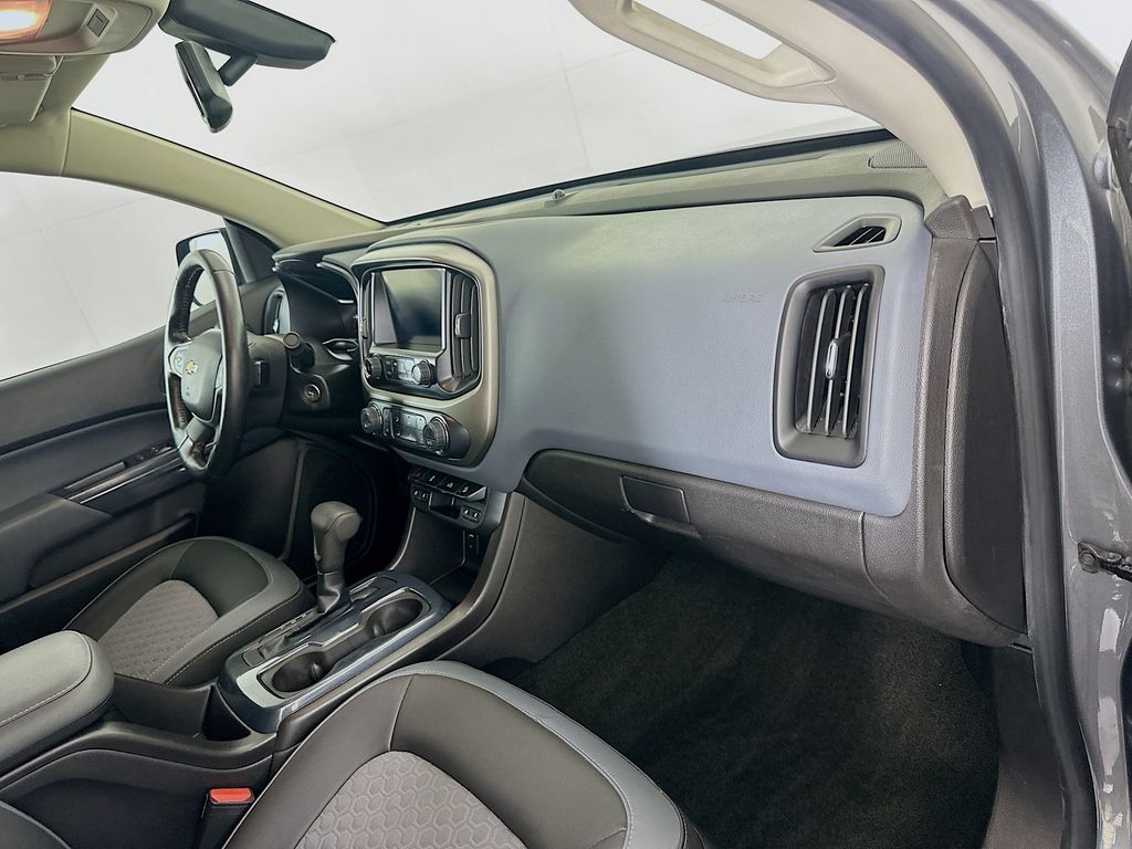 Thumbnail: 2018 Chevrolet Colorado - 27