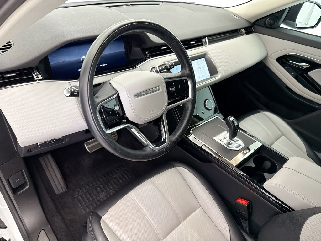 Thumbnail: 2023 Land Rover Range Rover Evoque - 9