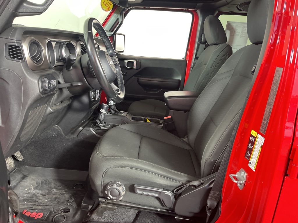 Thumbnail: 2021 Jeep Wrangler - 19